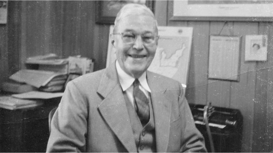 Charles C. Patrick in 1904 in a suit, tie and glasses